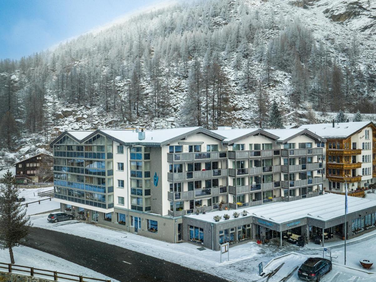 Hotel Kristall Saas-Almagell Exterior photo