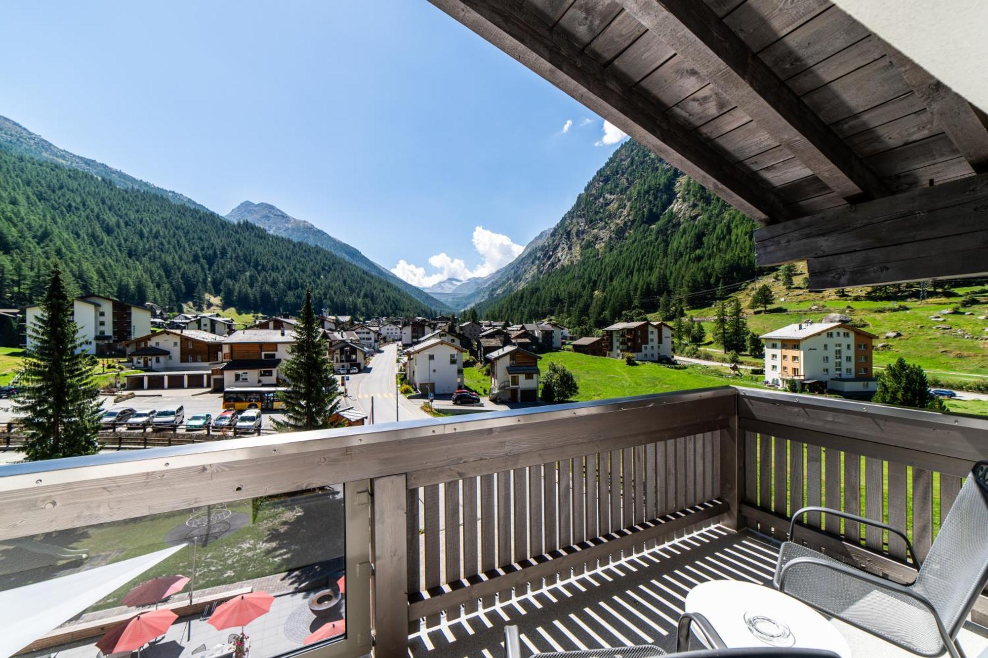 Hotel Kristall Saas-Almagell Exterior photo